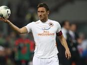Altro infortunio Totti, capitano della Roma salta sfida Lecce