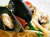 Linguine tricolore alle cozze rucola