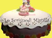 Torta compleanno decorata pasta zucchero Hello Kitty