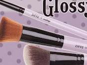 Nuovi pennelli Neve makeup: Glossy Lilac