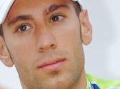 Ragazzo, prova stop!