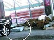 FOTO Spunta materasso nella prima notte nozze Paolo!