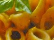 Finger food: pasta peperoni gialli
