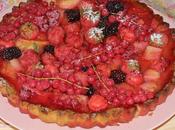 Crostata frutti rossi, pesche tabacchiere crema limone