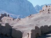rovine Khulm, muraglie torri franate, teatro antica storia cultura