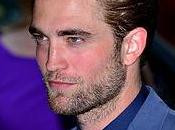 Robert Pattinson batte Johnny Depp come uomo sexy 2012 secondo Glamour