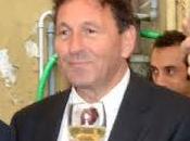 Tutti giornali l’hanno fatto passare rispetta handicappati invece disprezza nessuno, senza distinzioni. Tagliare gomme pretende rispetto delle regole minimo potesse fare