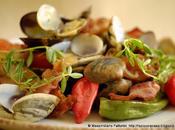 Un'ottima ricetta: vongole veraci pancetta affumicata croccante peperoncini friarelli profumo santoreggia dragoncello