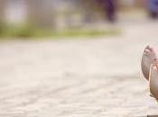 guardo mondo senza calze