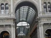 Milano, cadono calcinacci Galleria: scattano indagini. proprietario privato, paura pubblica