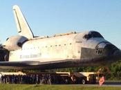 Space Shuttle Atlantis arriva Kennedy Center Visitor Complex