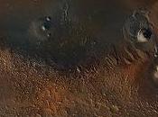 canaloni Marte modellati dall'acqua come nelle Svalbard