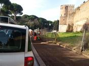 Marciapiedi segnalati Romafaschifo. Dopo anni (anzi, cinque) interviene...