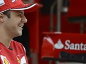 Massa inaugura primo Ferrari Store Brasile