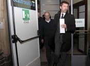 Sallusti l’evaso. Silvio dice: “Non avete capito nulla, alle primarie ricandido”.