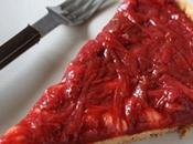 crostata rabarbaro tipico dolce della Finlandia vede l'abbinamento classico gusti sapori.