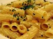 Rigatoni peperoncino rosso pinoli