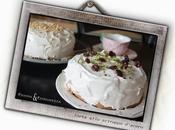 Maple walnut layer cake with fluffy maple frosting Torta allo sciroppo d'acero