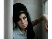 Winehouse: confermata morte intossicazione alcool
