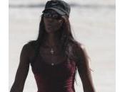 Naomi Campbell Miami: fisico statuario look sportivo