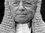 Trucco parrucco montiano