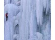 Cina, cascata ghiaccio artificiale Taoyuan