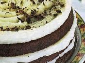 Torta cioccolato glassata, dolce ideale concludere bellezza pranzo.