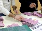 Elezioni politiche, momento affluenza 44,26%, schede scomparse Ercolano