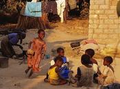 Luanda (Angola) poveri pure benessere generalizzato continuano pagare conto