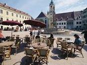 Bratislava, capitale della slovacchia, cresce maniera esponenziale. tutto turisti slovacchi