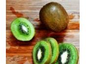 Actinidia Kiwi proprietà benefiche sostanze nutritive