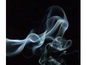 Fumo, prima accende sigaretta mattino aumenta rischio tumori