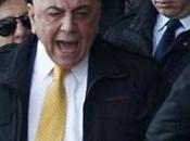 Galliani mangia bambino, Renzi comunista