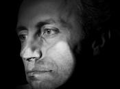 “Extravolti”, facce della cultura deformate fotografate Davide Iodice [Fotogallery]