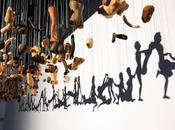 Arte spinta provocatoria realizzata dalle ombre parti bambole