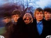 Between buttons Rolling Stones