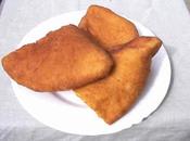 Mandazi sono panini fritti tipici dell’africa dell’est, simili alle ciambelle.