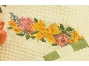Schema punto croce: Bordura fiori asciugamani