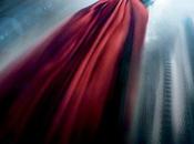 nuovo poster L'Uomo d'Acciaio Henry Cavill mitico mantello rosso