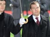 RUSSIA: Medvedev potrebbe “lasciare”