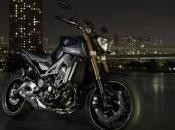 Nuova Yamaha MT-09, svelato prezzo della rivoluzionaria naked-motard 850cc cilindri: