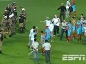 Orrore Brasile!! Arbitro accoltella giocatore viene squartato decapitato!