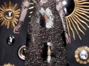 VaLeNTiNo HauTe CouTuRe.