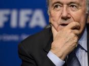 Qatar 2022, Blatter apre mondiali invernali: “Impossibile giocare d’estate”