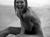 Nuovo spettacolare nudo l'ex super modella Heidi Klum