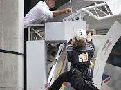 Attivista Greenpeace contro steward