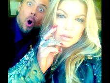 Josh Duhamel Fergie presentano Facebook loro primo figlio Jack