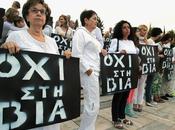 Alba Dorata: autorità greche danno scrollata