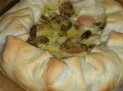 Torta salata funghi wurstel mozzarella