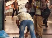 Venditori abusivi mendicanti minori braccio. nuovo nodo della Stazione Termini